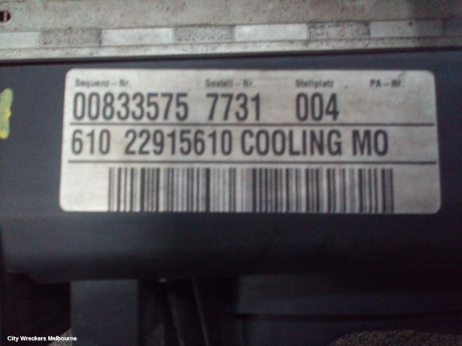 OPEL INSIGNIA 2012 Fan