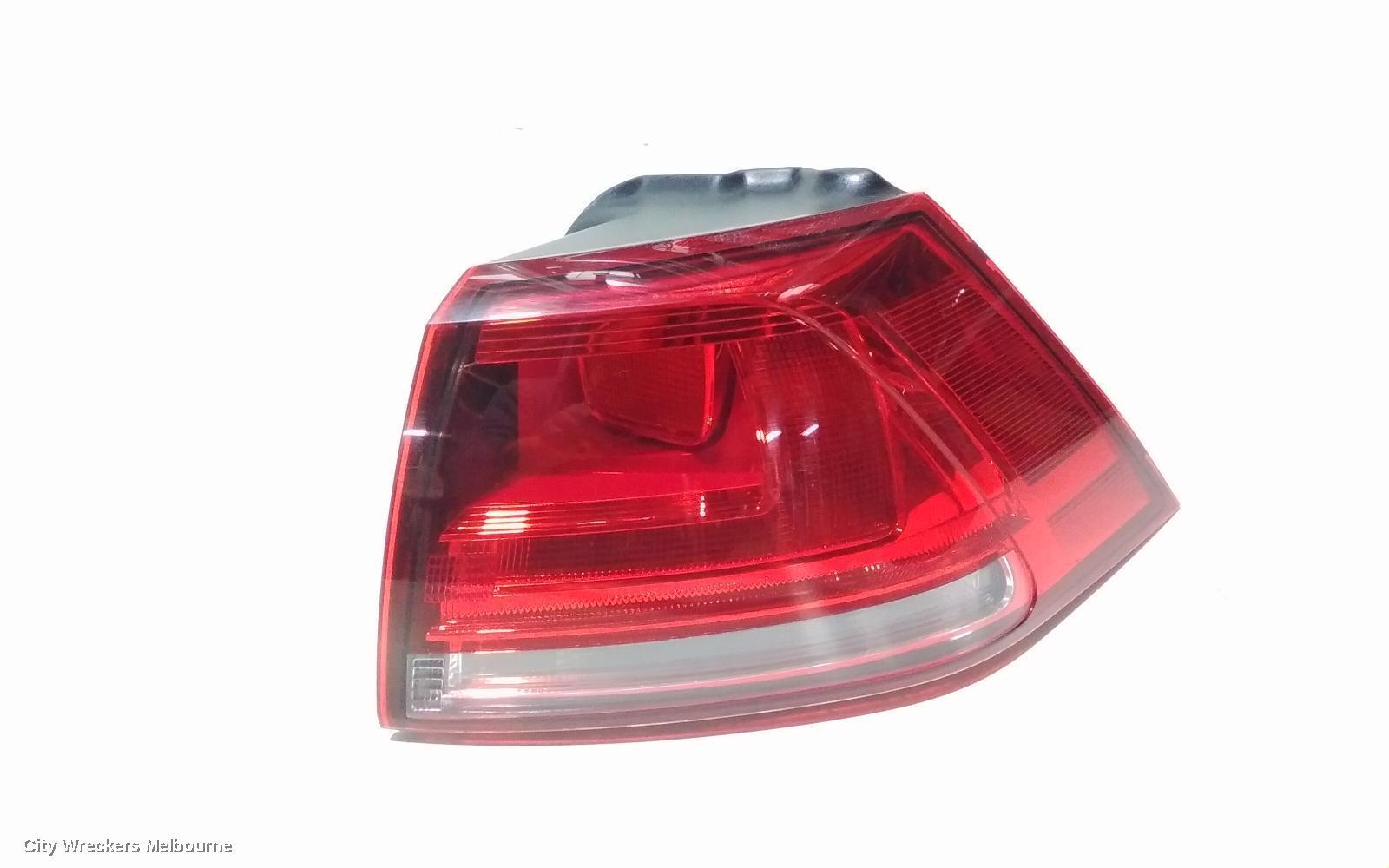 VOLKSWAGEN GOLF 2013 Right Taillight