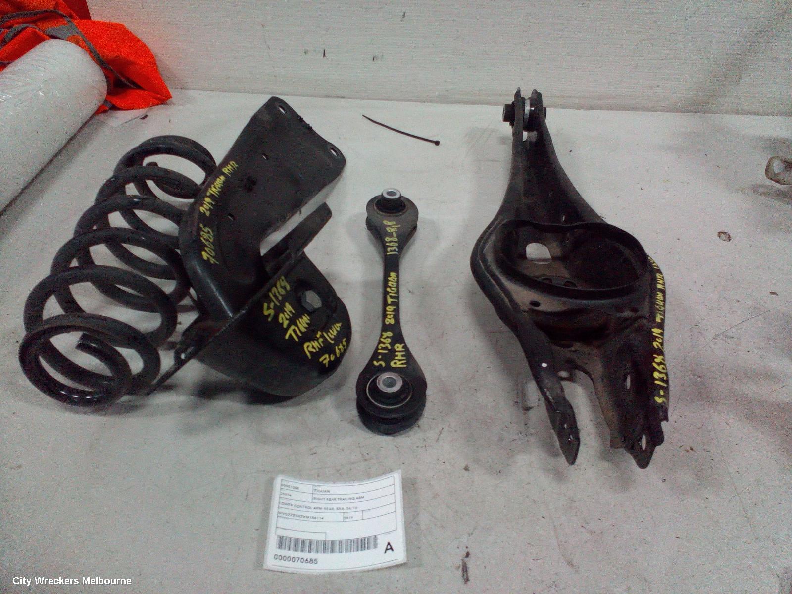 VOLKSWAGEN TIGUAN 2019 Right Rear Trailing Arm
