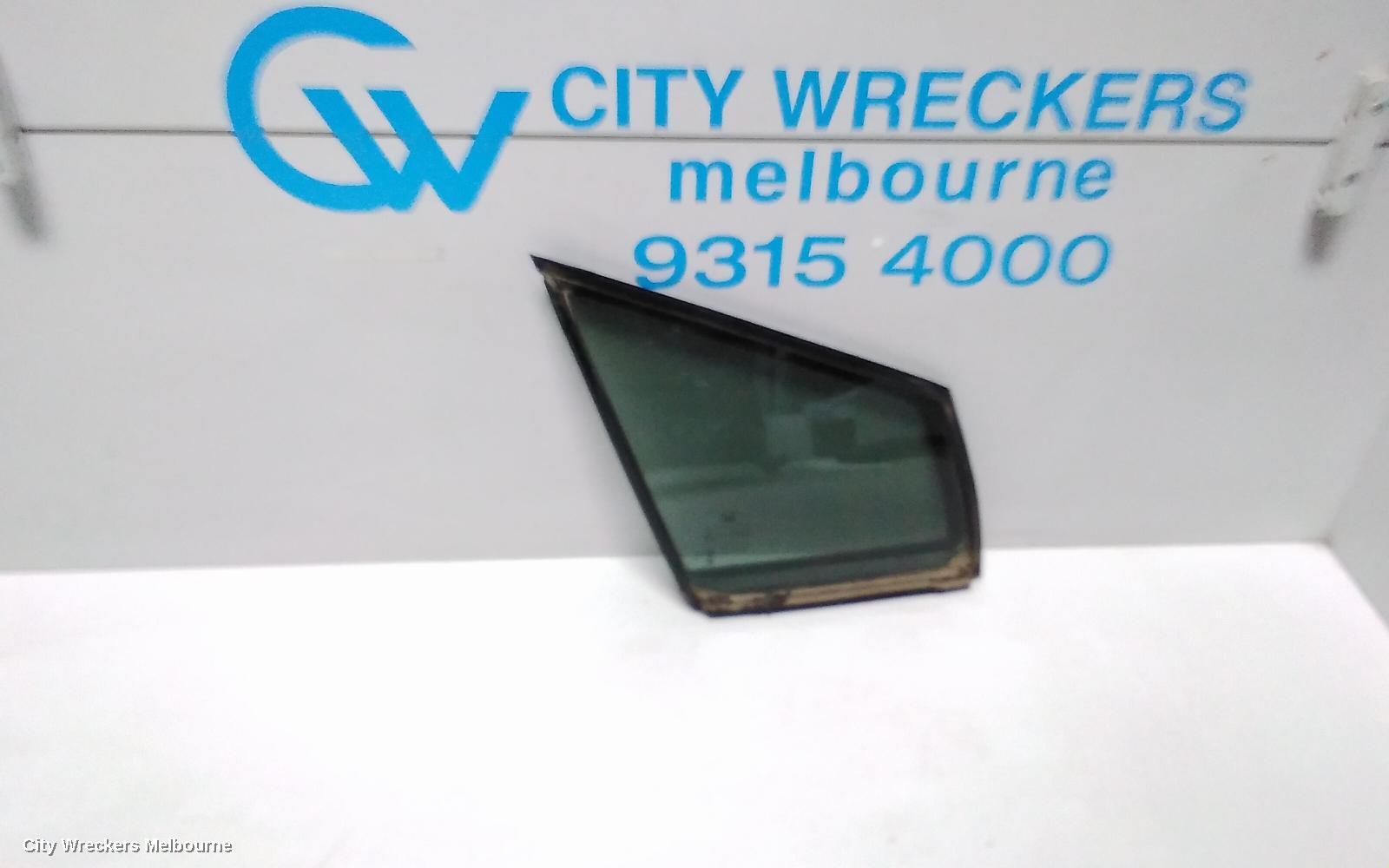 HONDA CIVIC 2016 Right Front 1/4 Door Glass