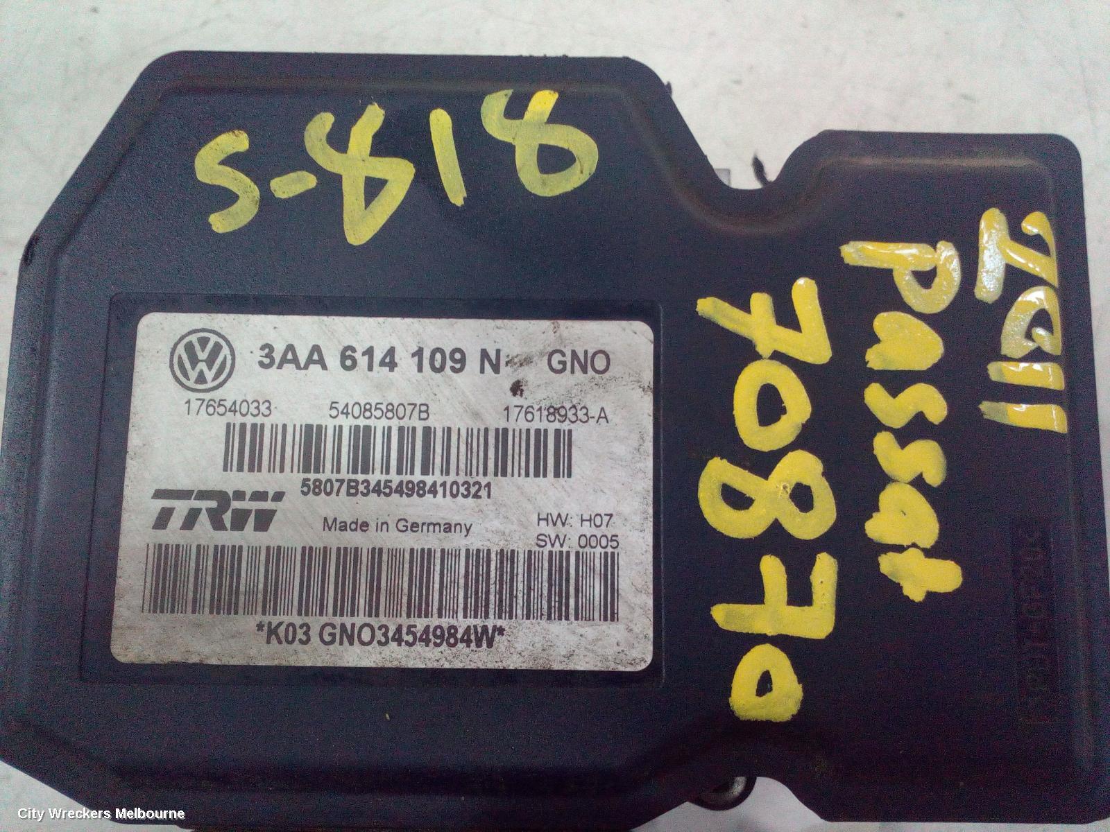 VOLKSWAGEN PASSAT 2011 Abs Pump/Modulator