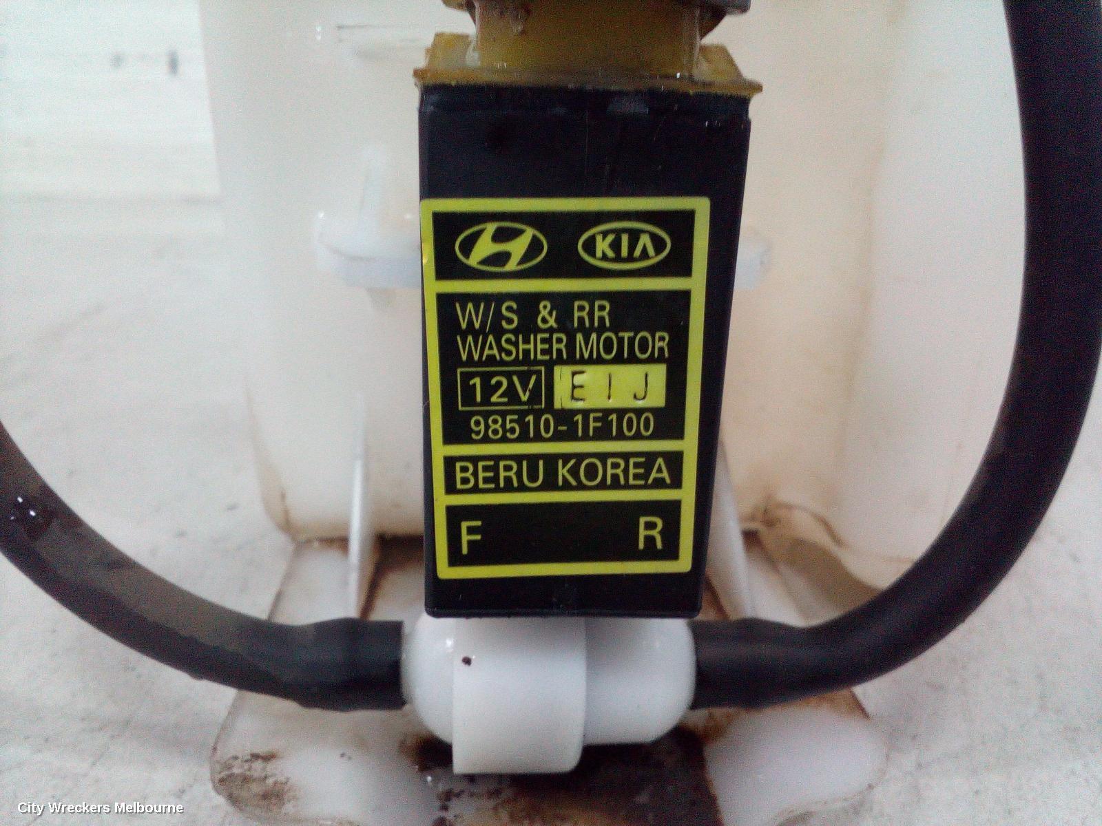 KIA CARNIVAL/GRAND CARNIVAL 2010 Washer Bottle