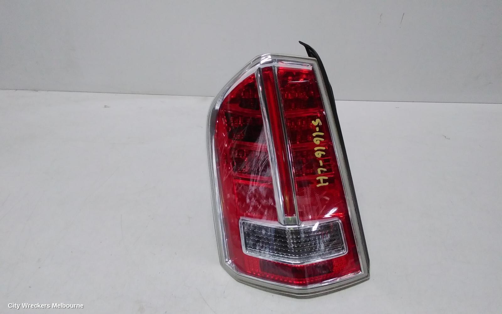 CHRYSLER 300C 2014 Left Taillight