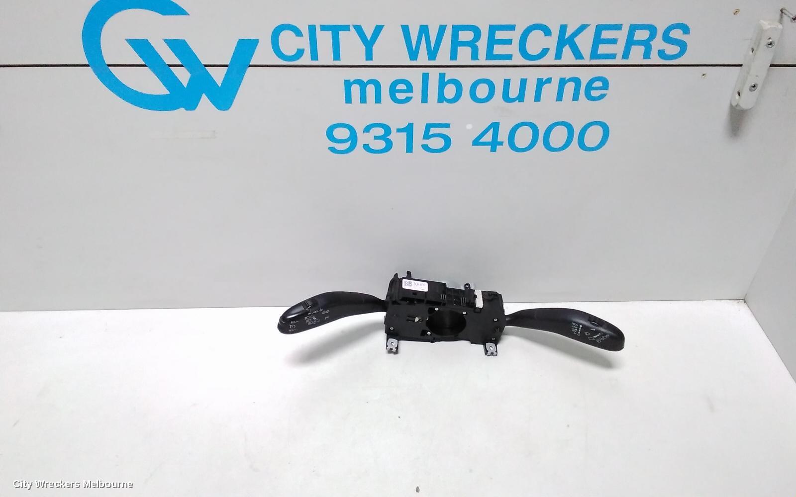 VOLKSWAGEN TRANSPORTER 2016 Combination Switch