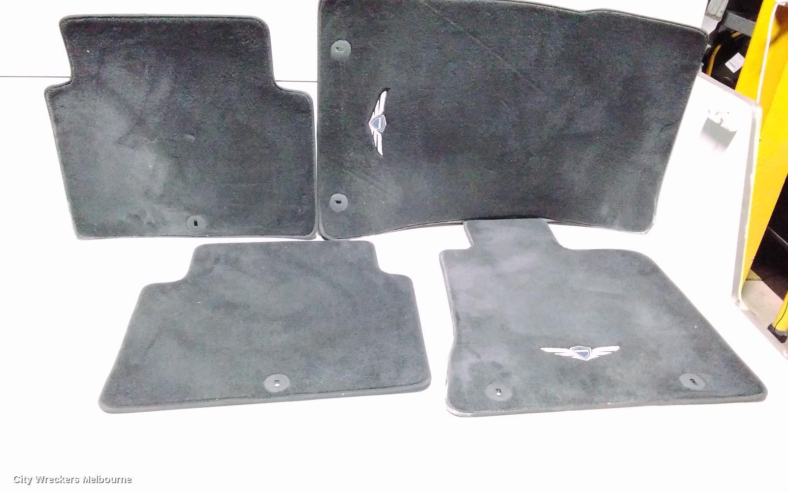 HYUNDAI GENESIS 2016 Floor Mats