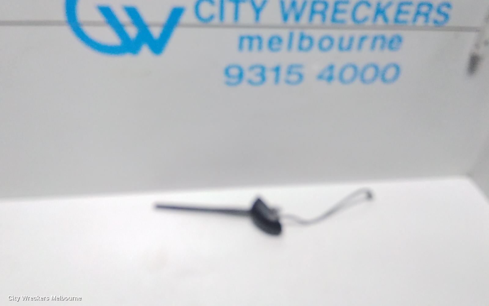 SUZUKI SWIFT 2017 Antenna