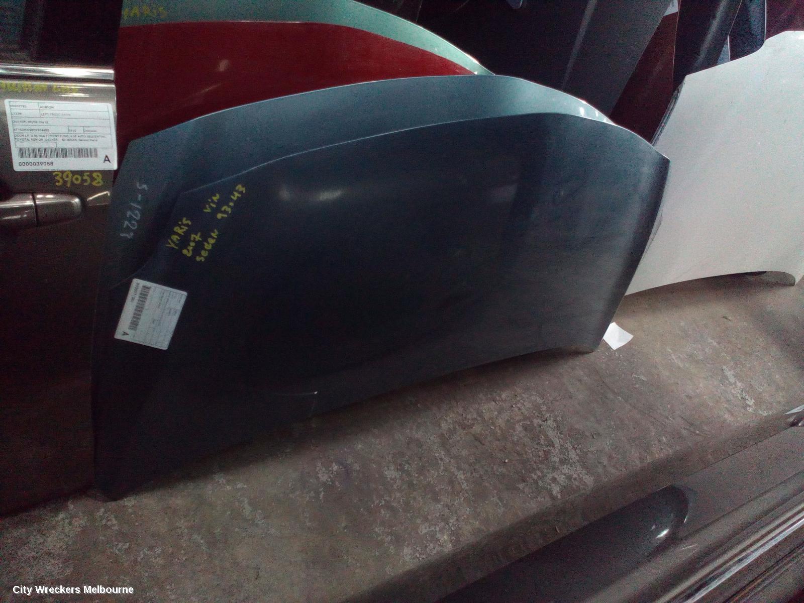 TOYOTA YARIS 2008 Bonnet