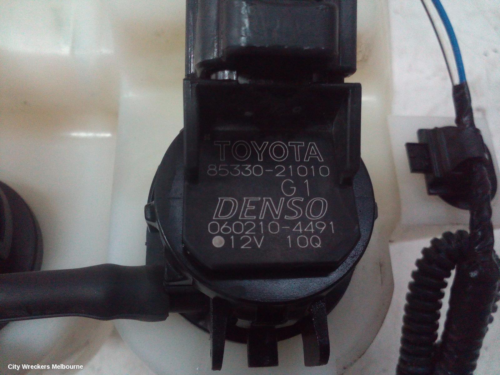 TOYOTA YARIS 2013 Washer Bottle