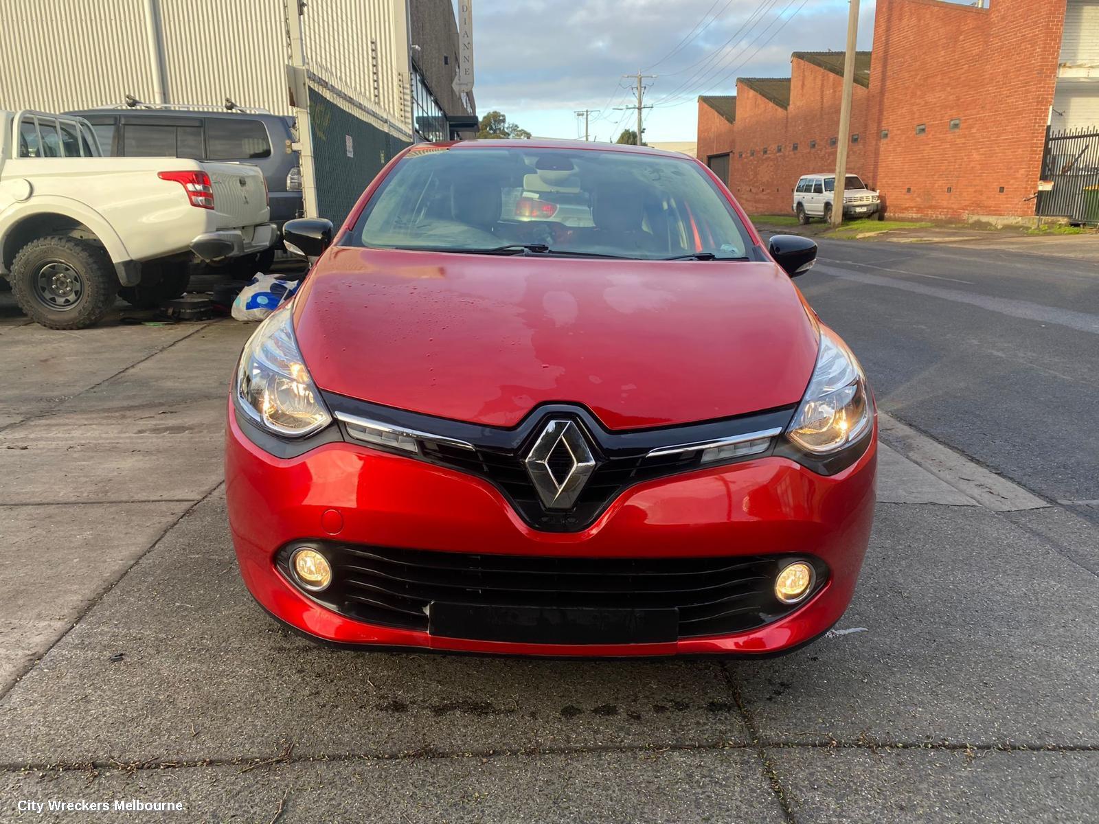 RENAULT CLIO 2013 Left Front Door