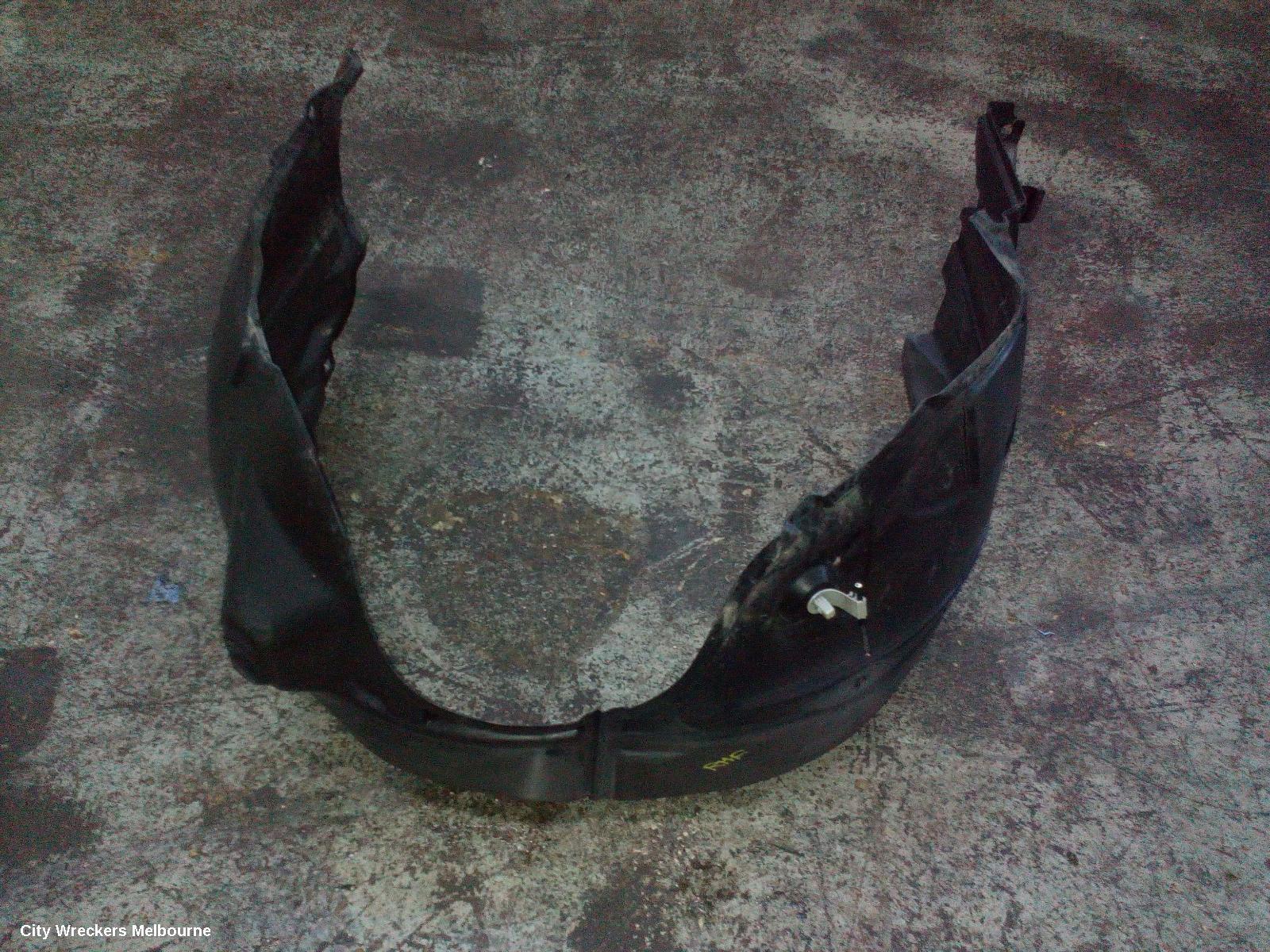 TOYOTA AURION 2013 Right Guard Liner
