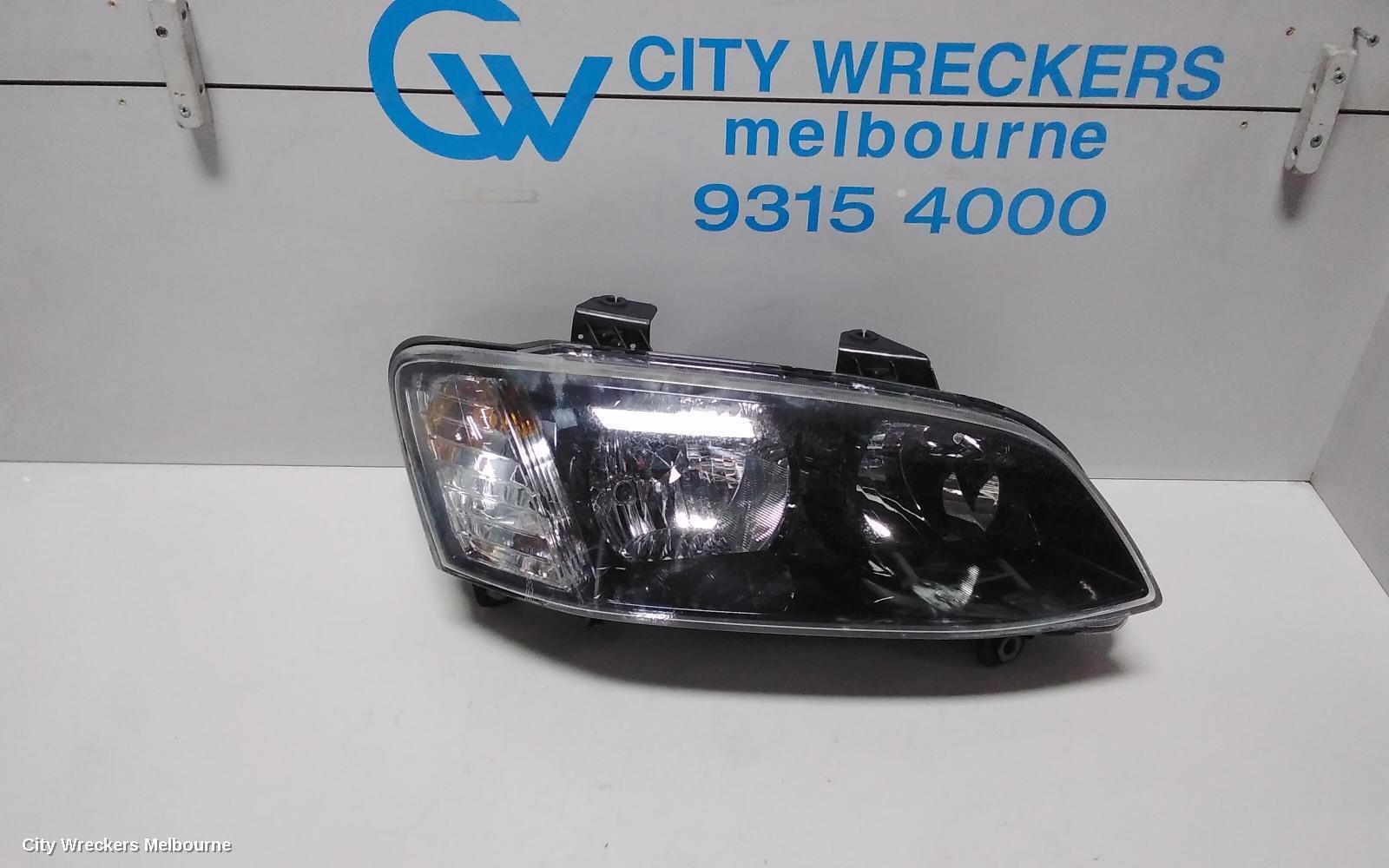 HOLDEN COMMODORE 2011 Right Headlamp