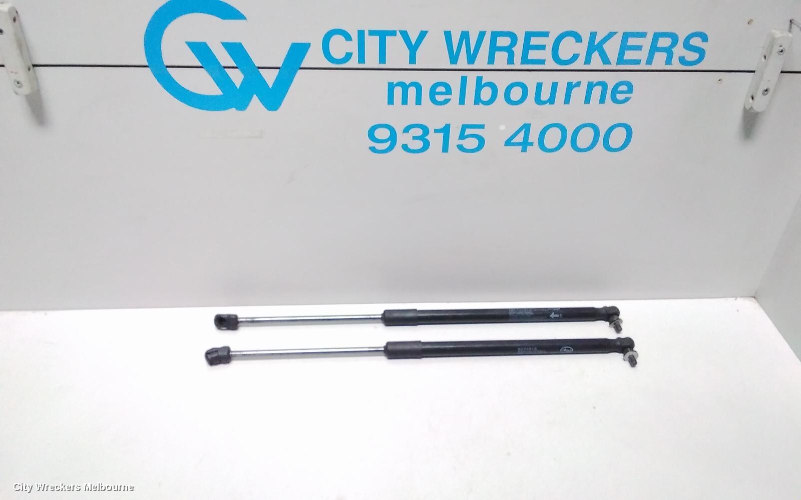 SUBARU WRX 2018 Bonnet Hinge/Strut