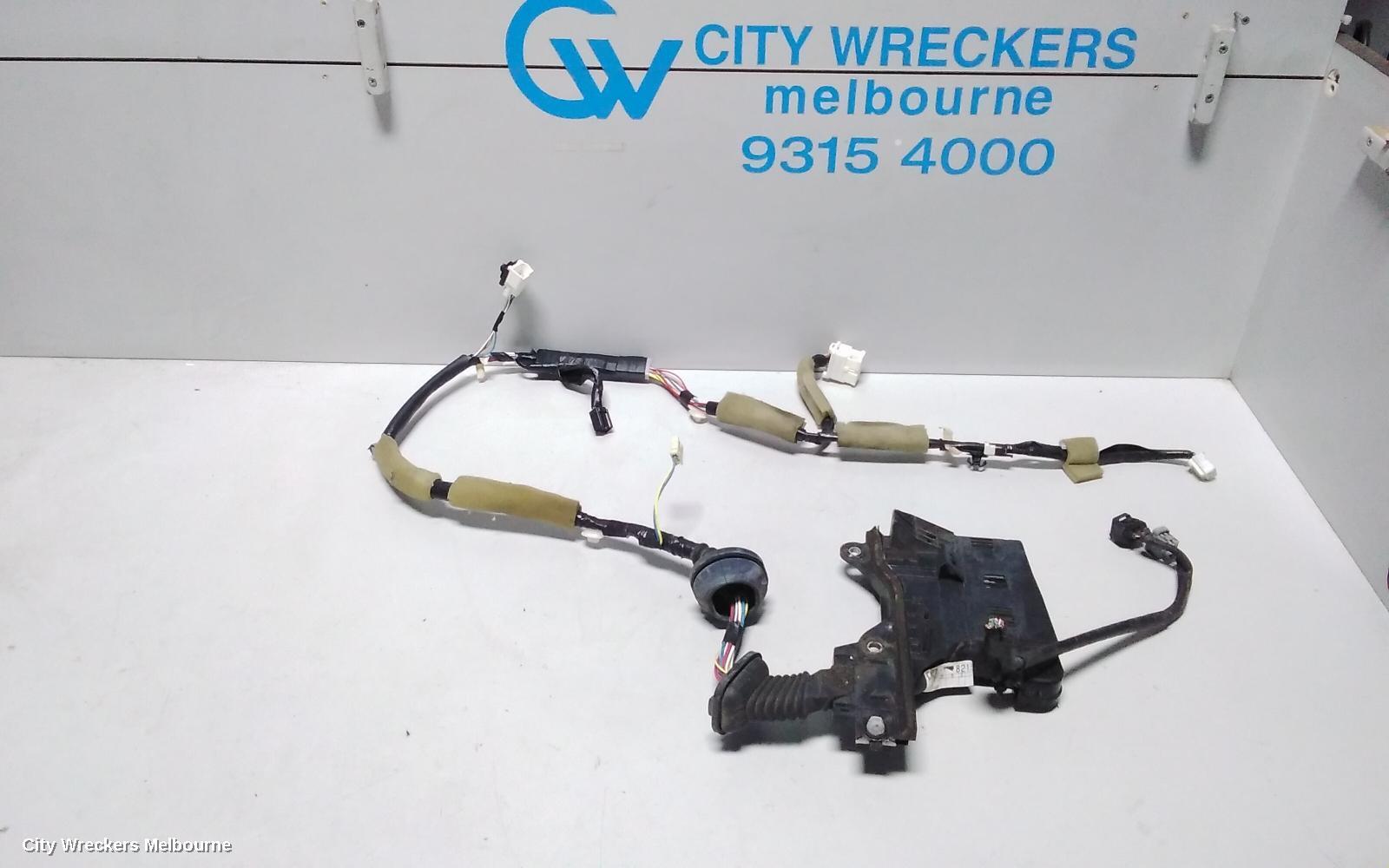 TOYOTA HIACE 2011 Wire Harness