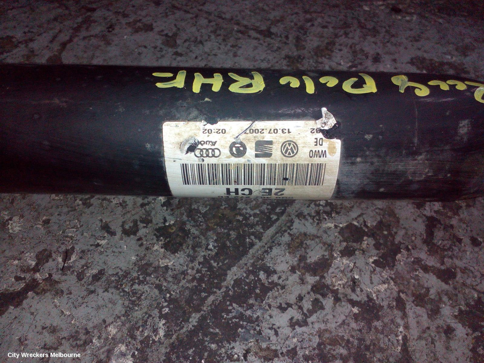 VOLKSWAGEN POLO 2008 Right Driveshaft