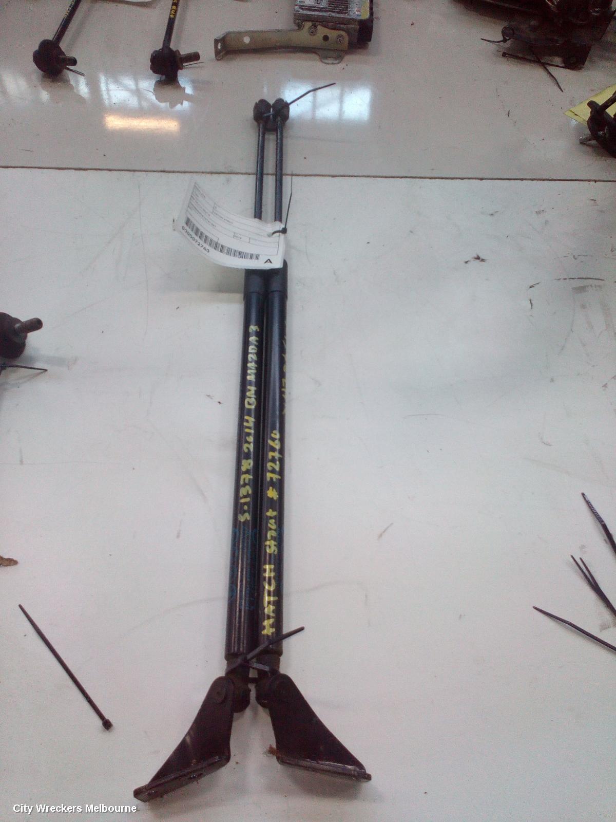 MAZDA 3 2014 Hatch Strut