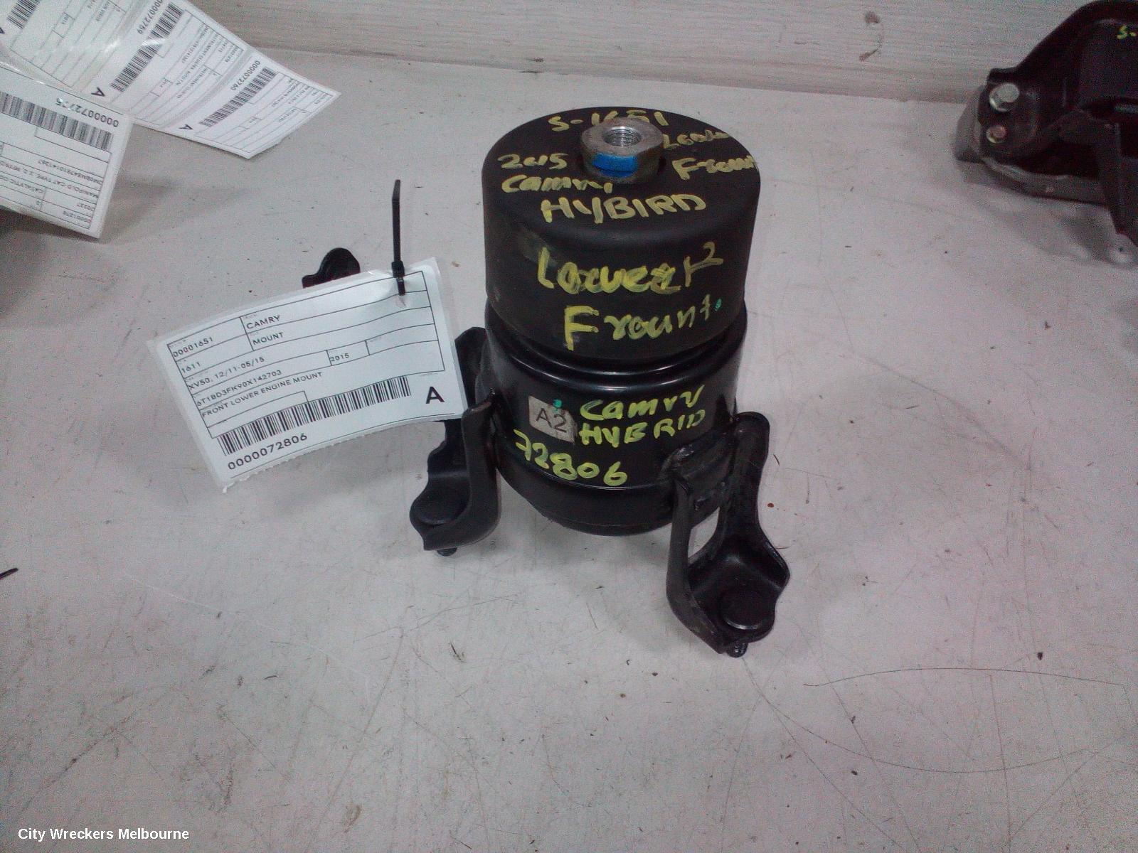 TOYOTA CAMRY 2015 Mount