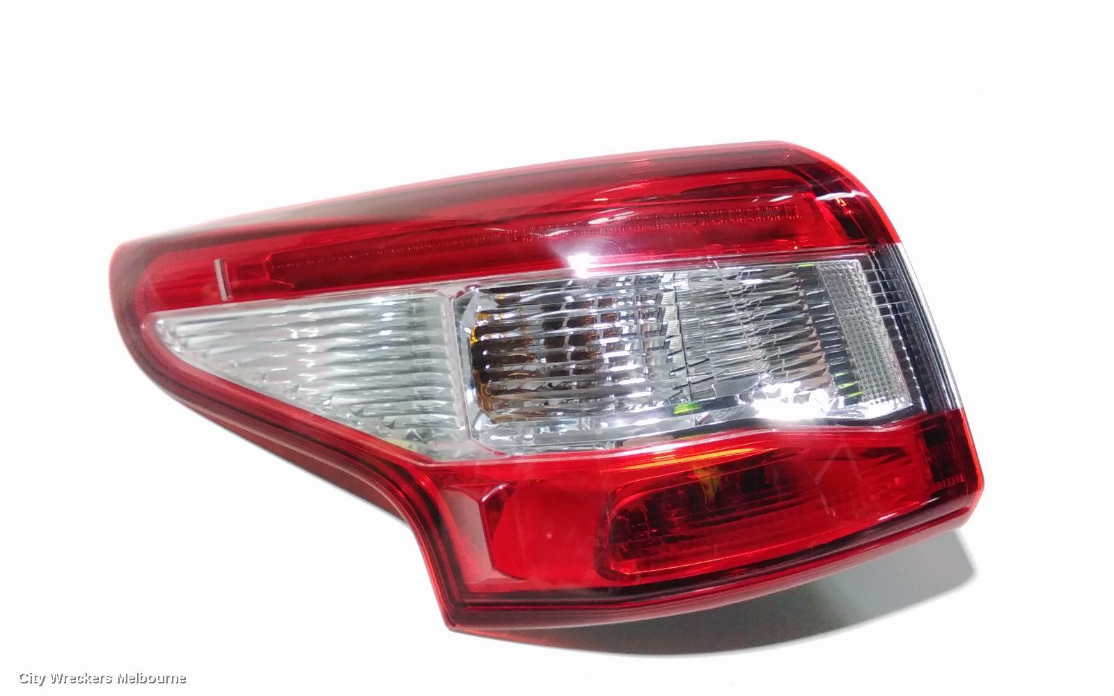 NISSAN QASHQAI 2015 Left Taillight
