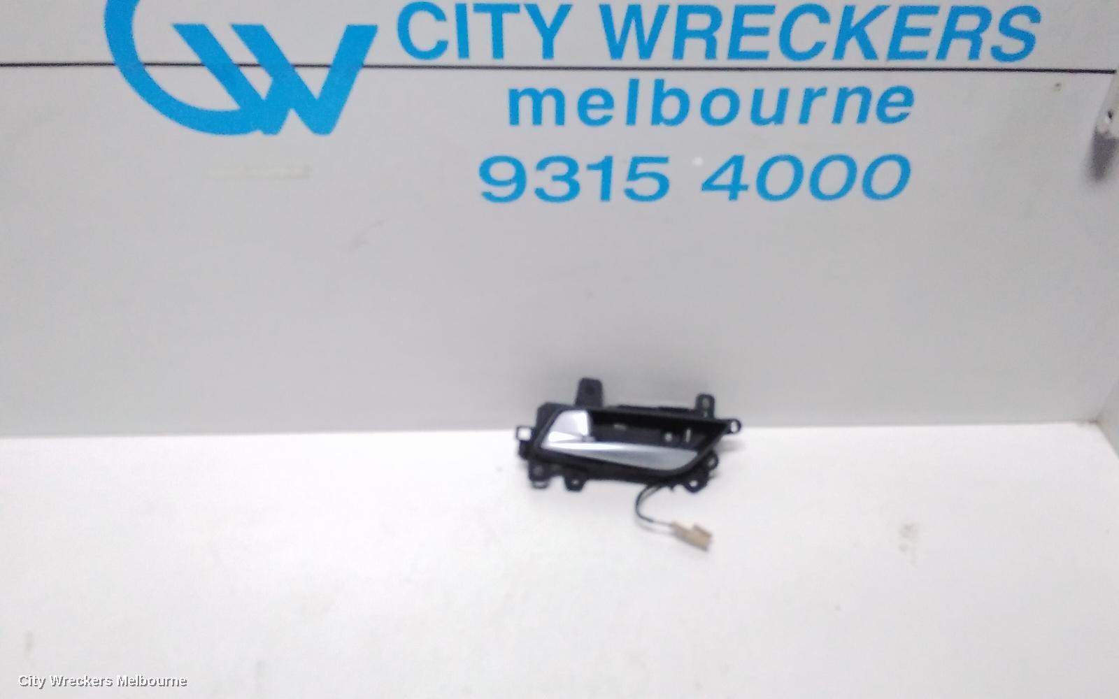 HYUNDAI GENESIS 2016 Door Handle