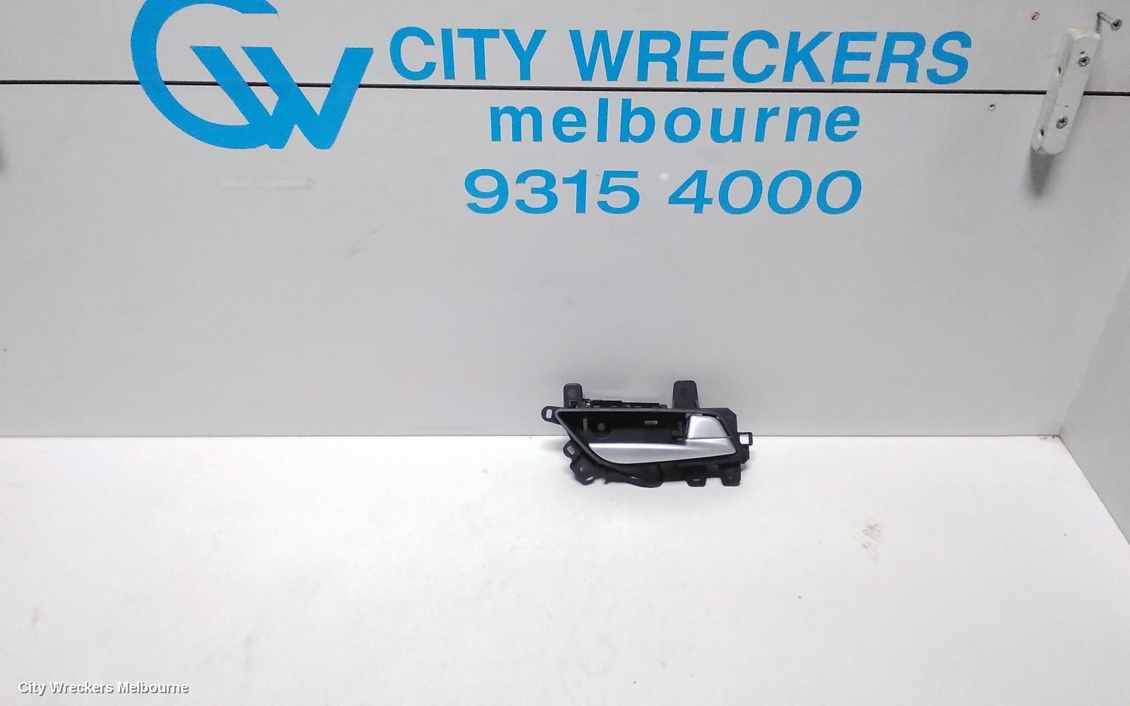 HYUNDAI GENESIS 2016 Door Handle