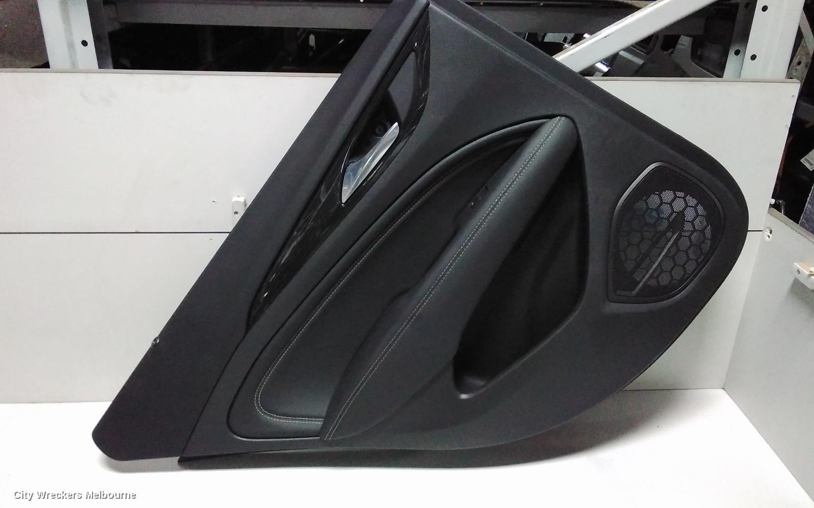 HOLDEN COMMODORE 2019 Door Trim