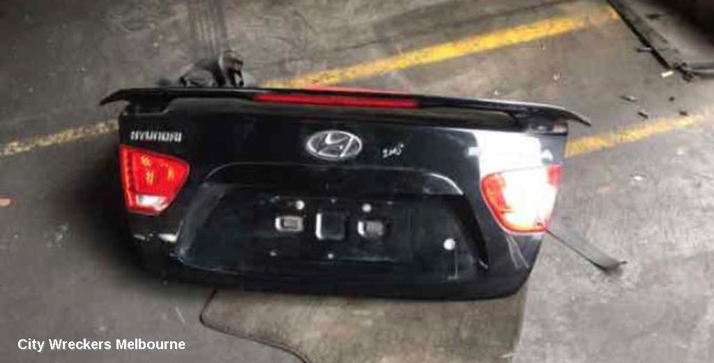 HYUNDAI ELANTRA 2005 Bootlid/Tailgate