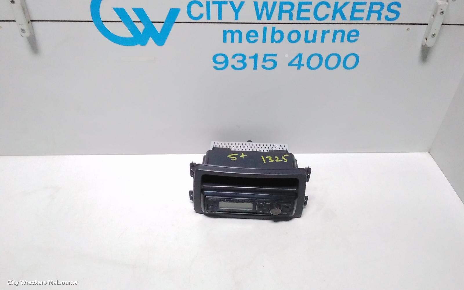 MERCEDES VITO 2004 Radio/Cd/Dvd/Sat/Tv