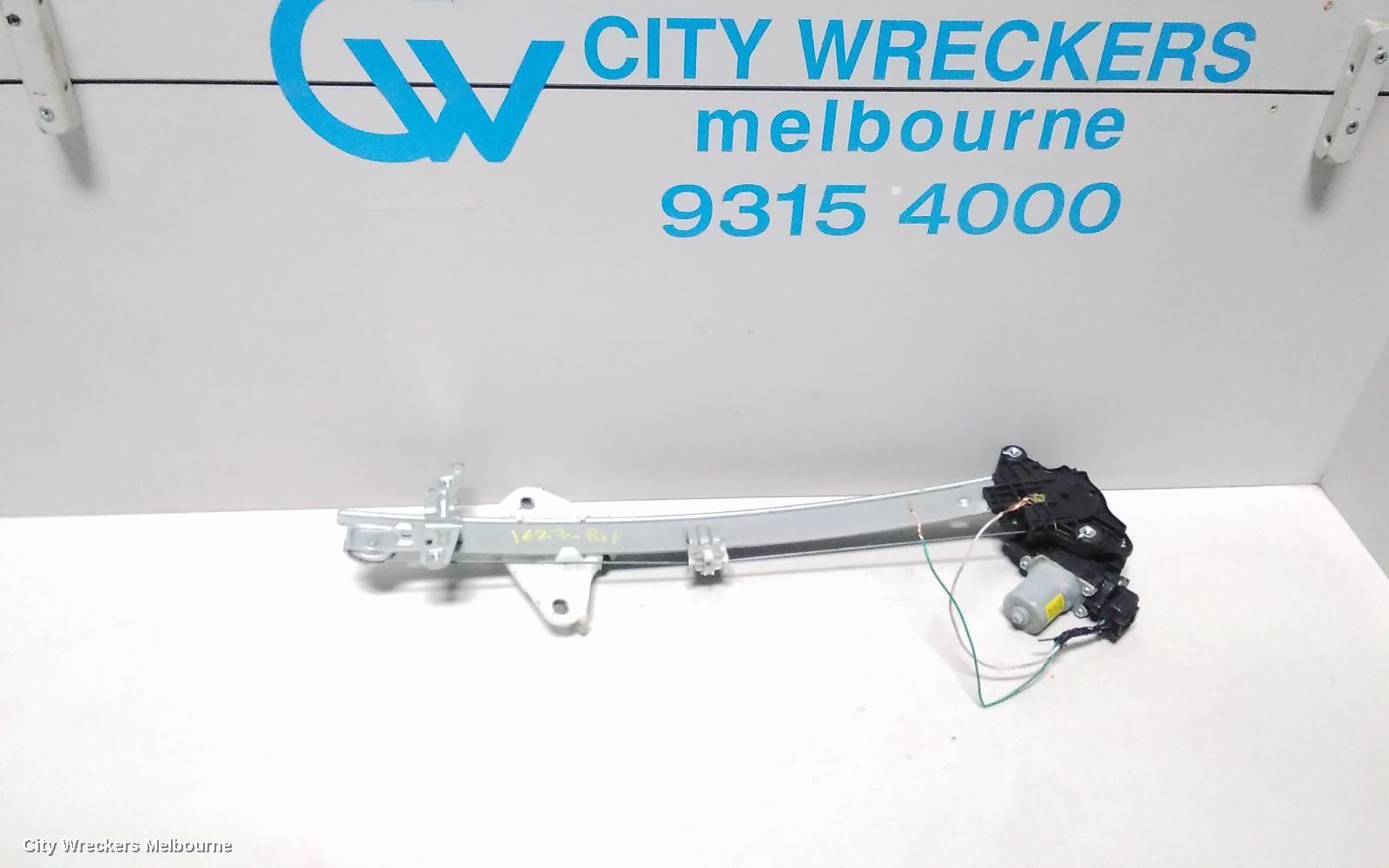 HONDA CIVIC 2017 Right Front Window Reg/Motor