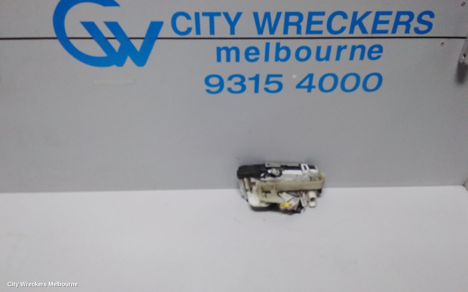 JEEP COMPASS 2013 Door/Boot/Gate Lock
