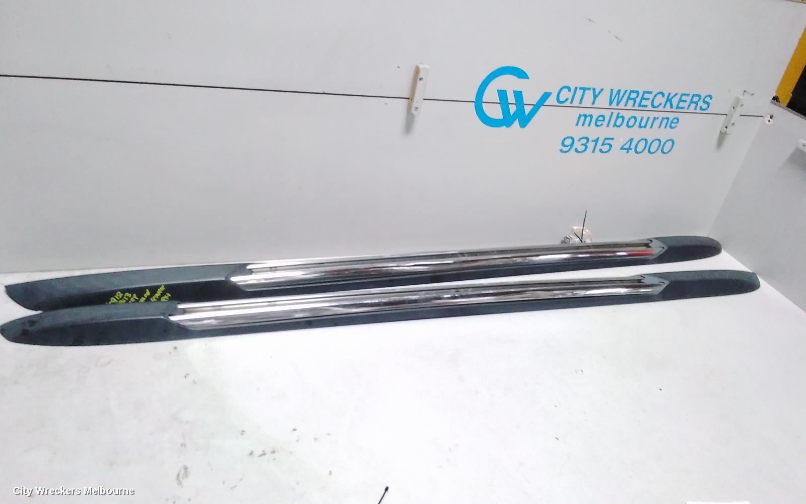 JEEP GRANDCHEROKEE 2013 Roof Rail