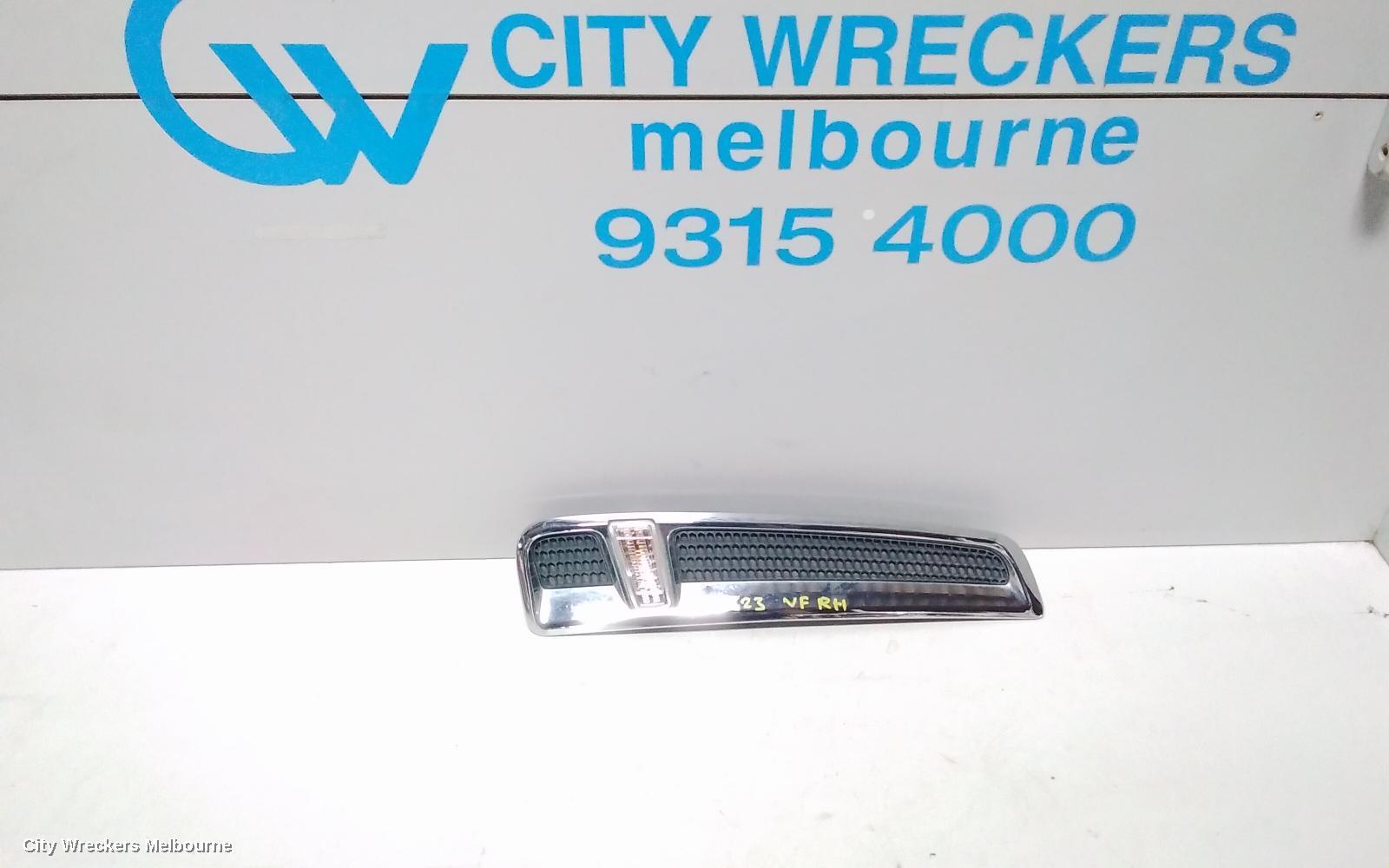 HOLDEN COMMODORE 2014 Right Indicator/Fog/Side