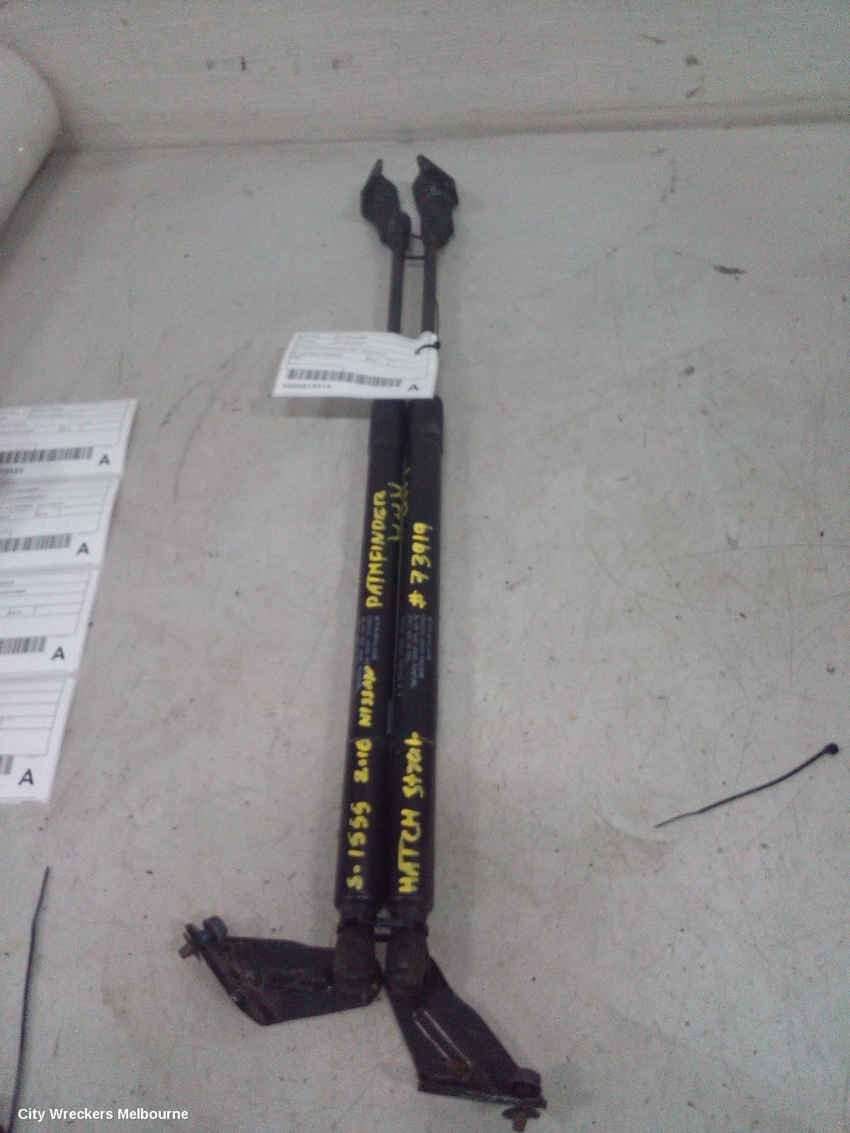 NISSAN PATHFINDER 2016 Hatch Strut