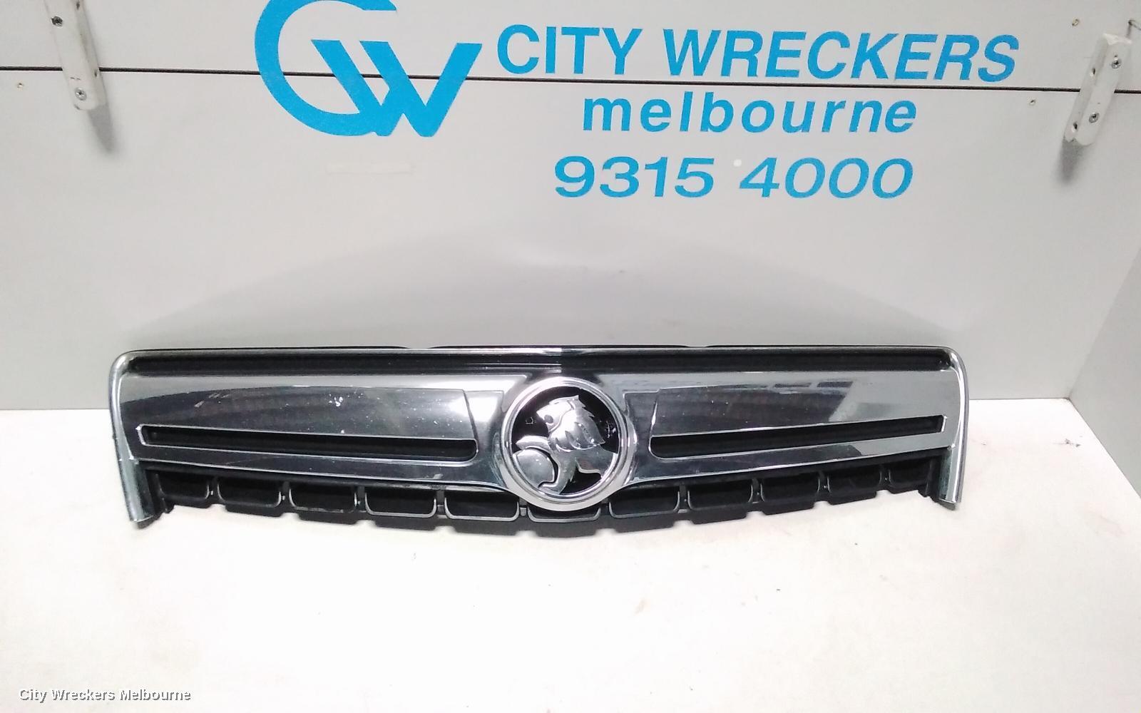 HOLDEN CAPTIVA 2009 Grille