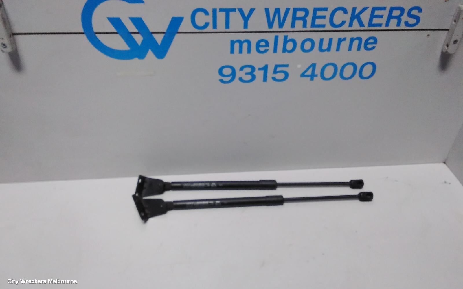 HOLDEN CAPTIVA 2009 Hatch Strut