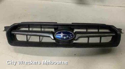 SUBARU LIBERTY 2004 Grille