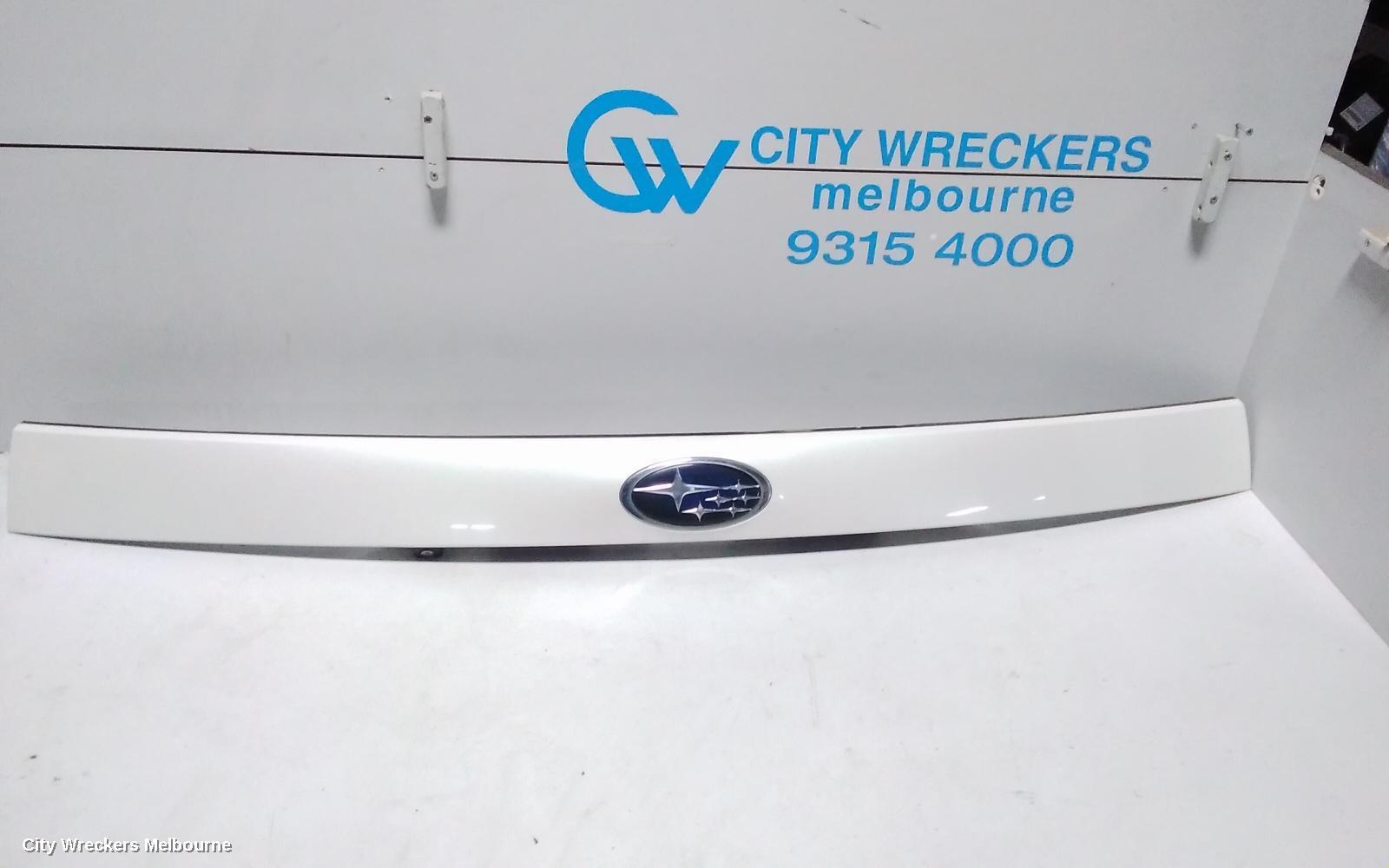 SUBARU FORESTER 2012 Rear Garnish