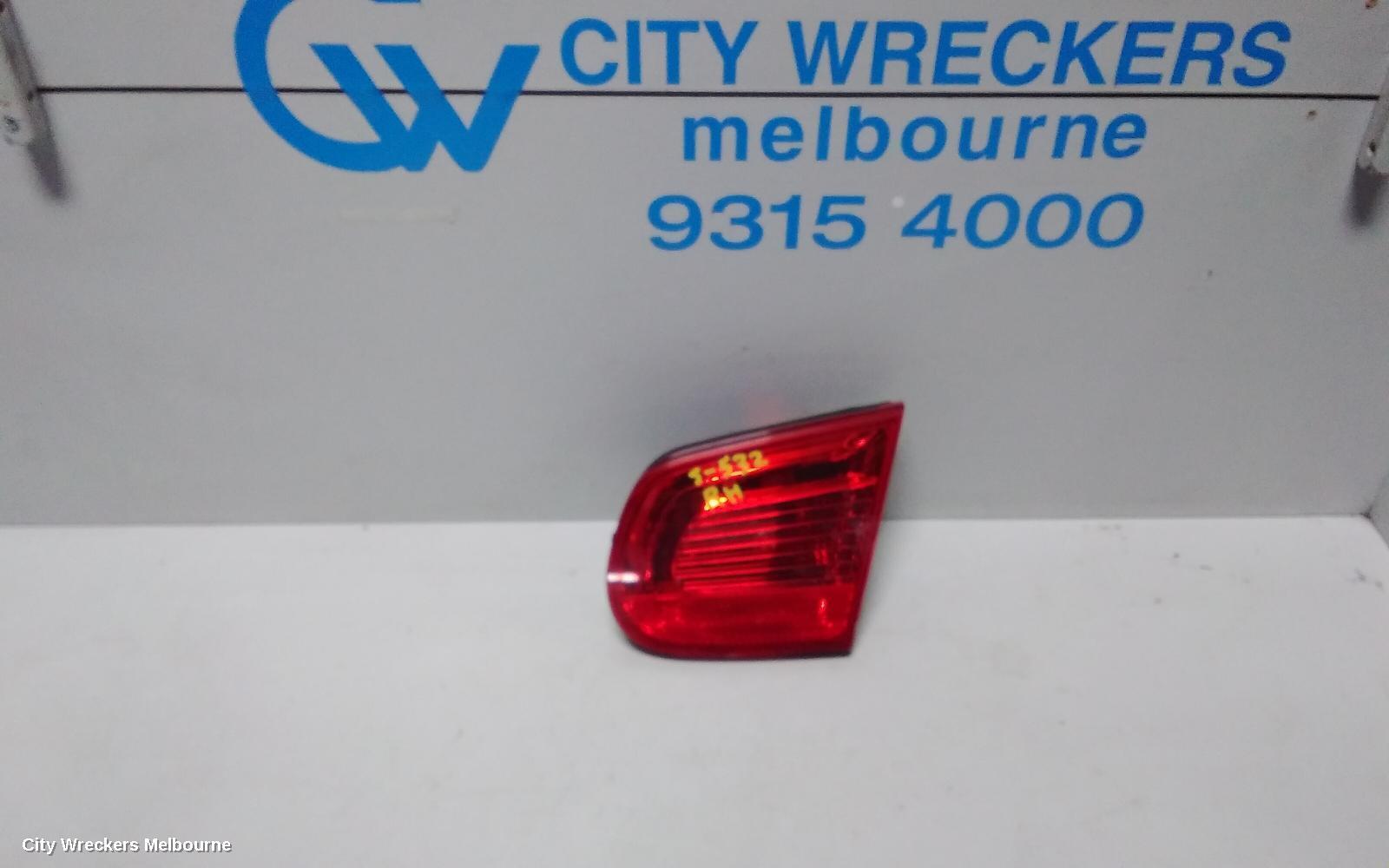 VOLKSWAGEN EOS 2007 Rear Garnish