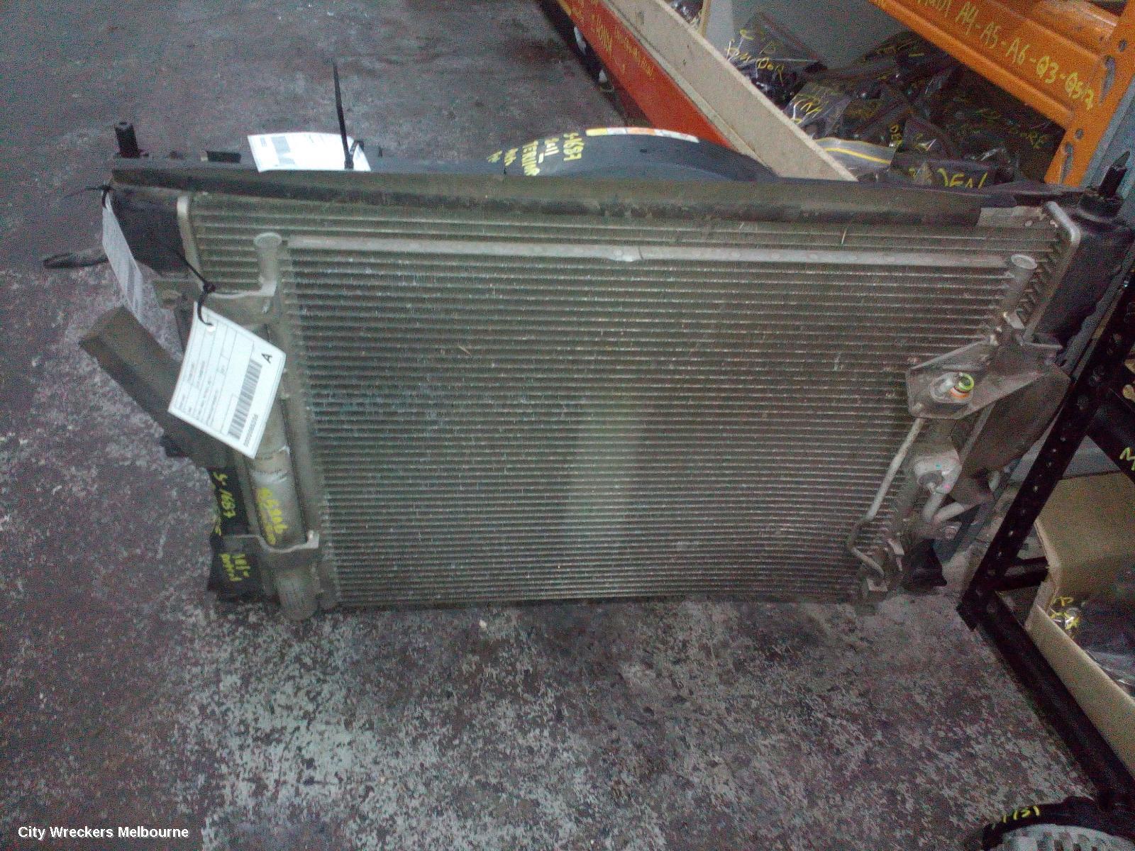 FORD TERRITORY 2011 Radiator