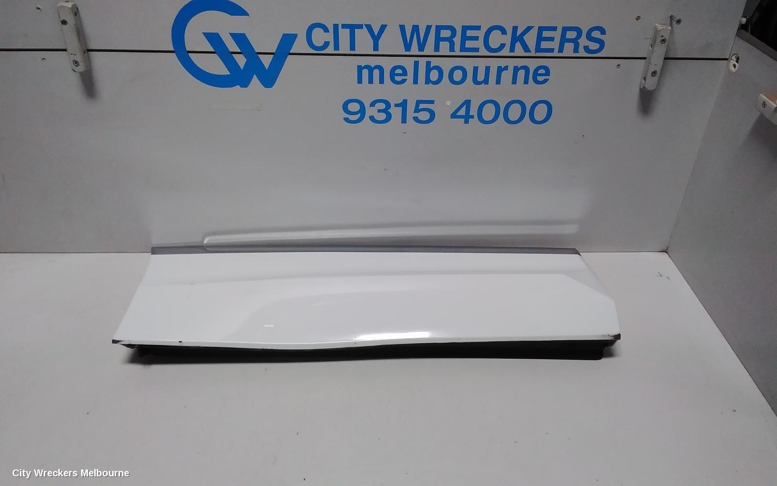VOLKSWAGEN TIGUAN 2019 Body/Door Mould