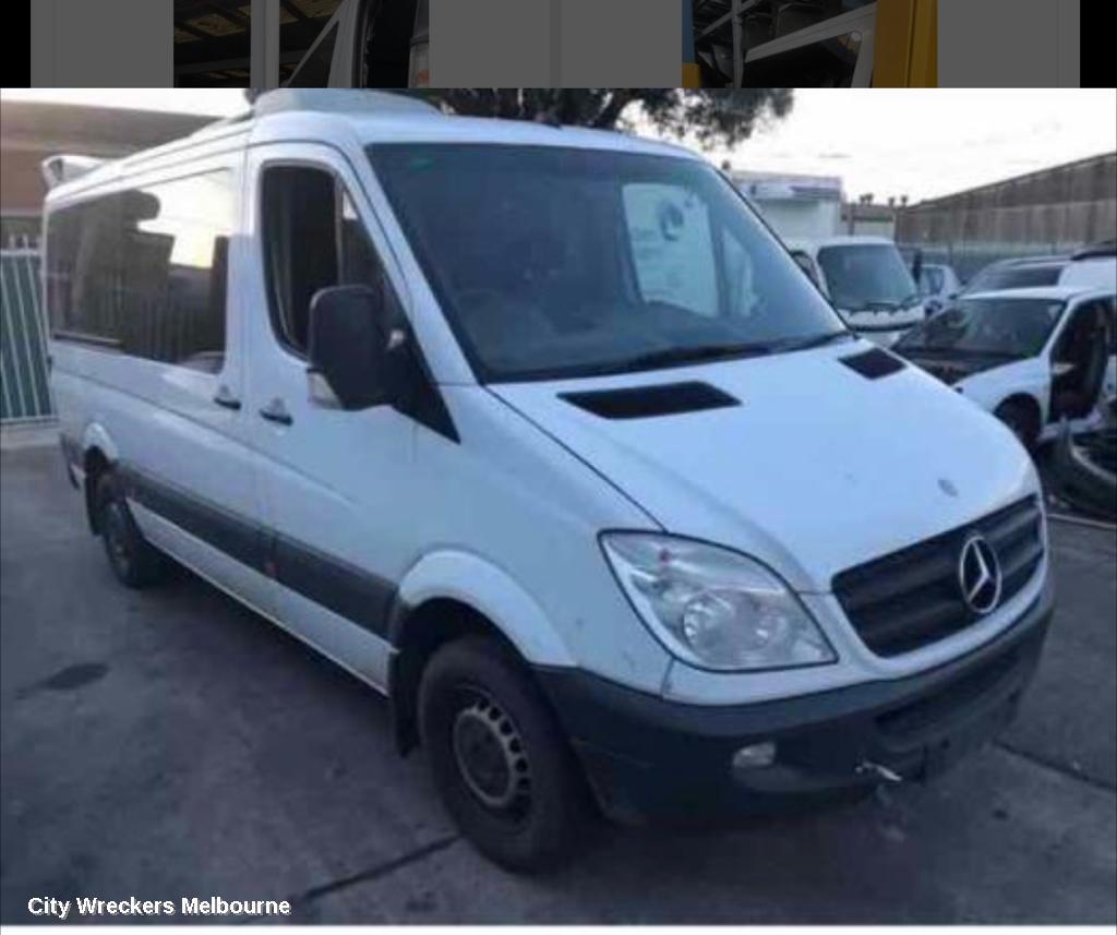 MERCEDES SPRINTER 2012 RIGHT_REAR_DOOR_SLIDING