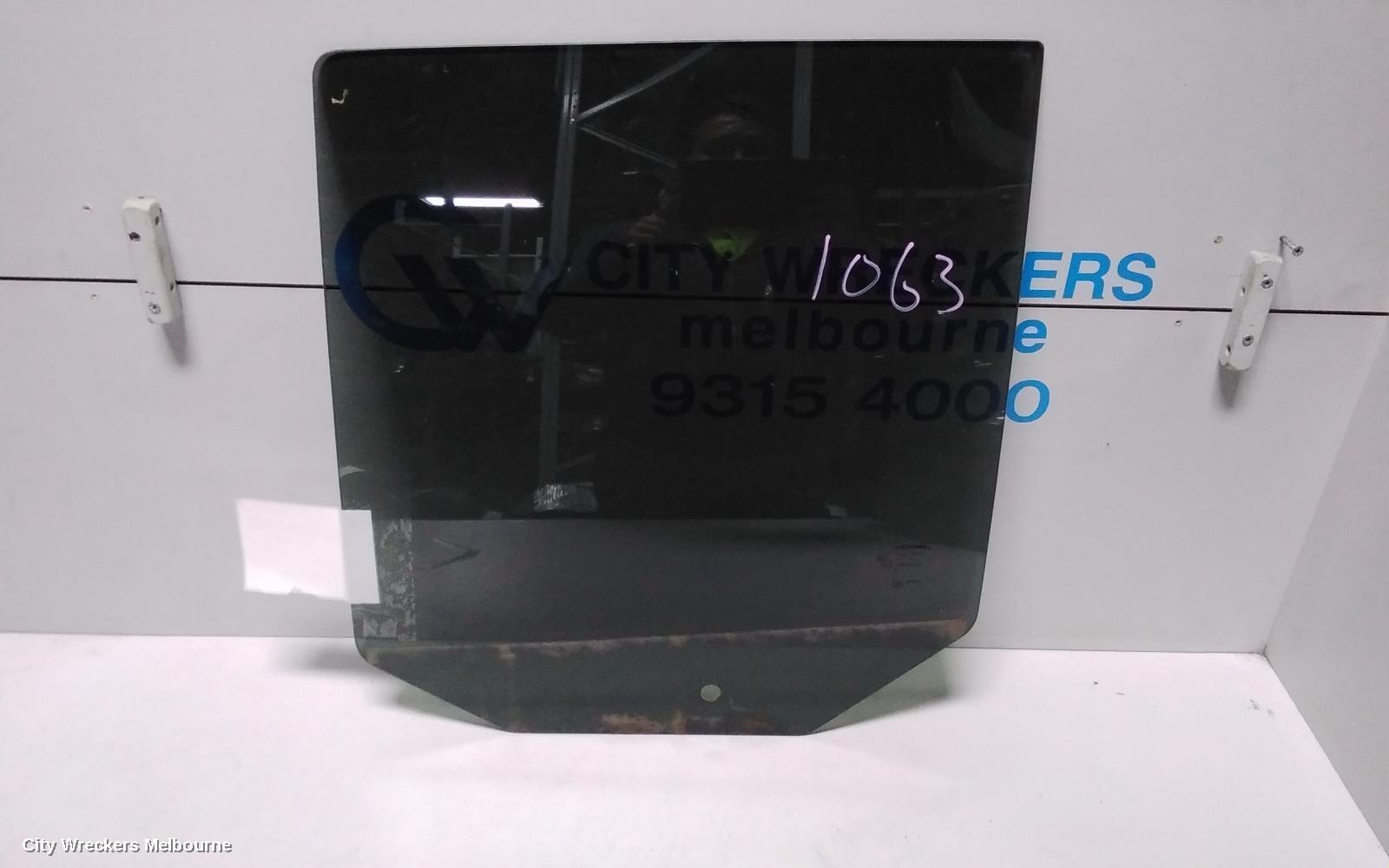 JEEP COMPASS 2014 Left Rear Door Window
