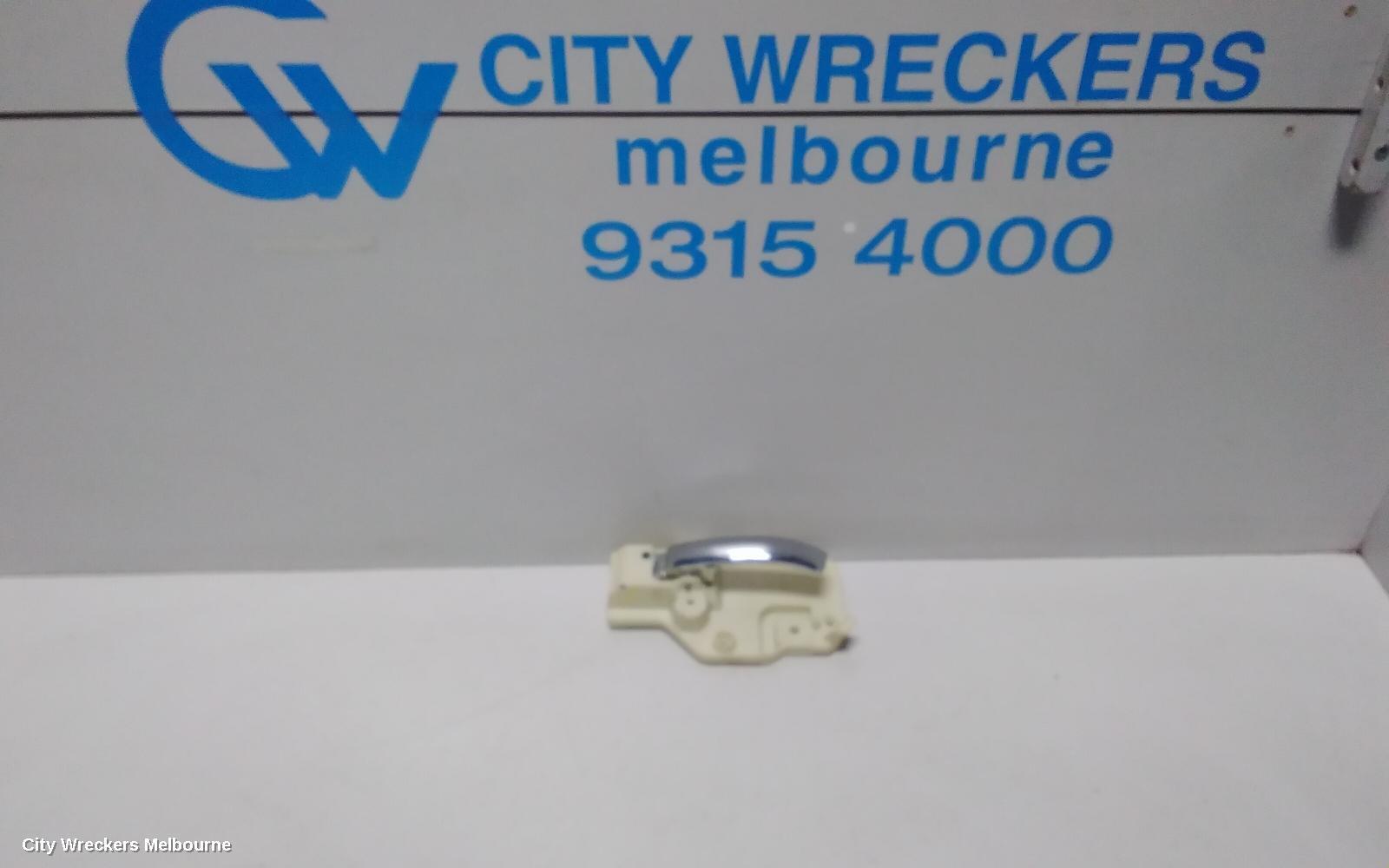 JEEP COMPASS 2012 Door Handle