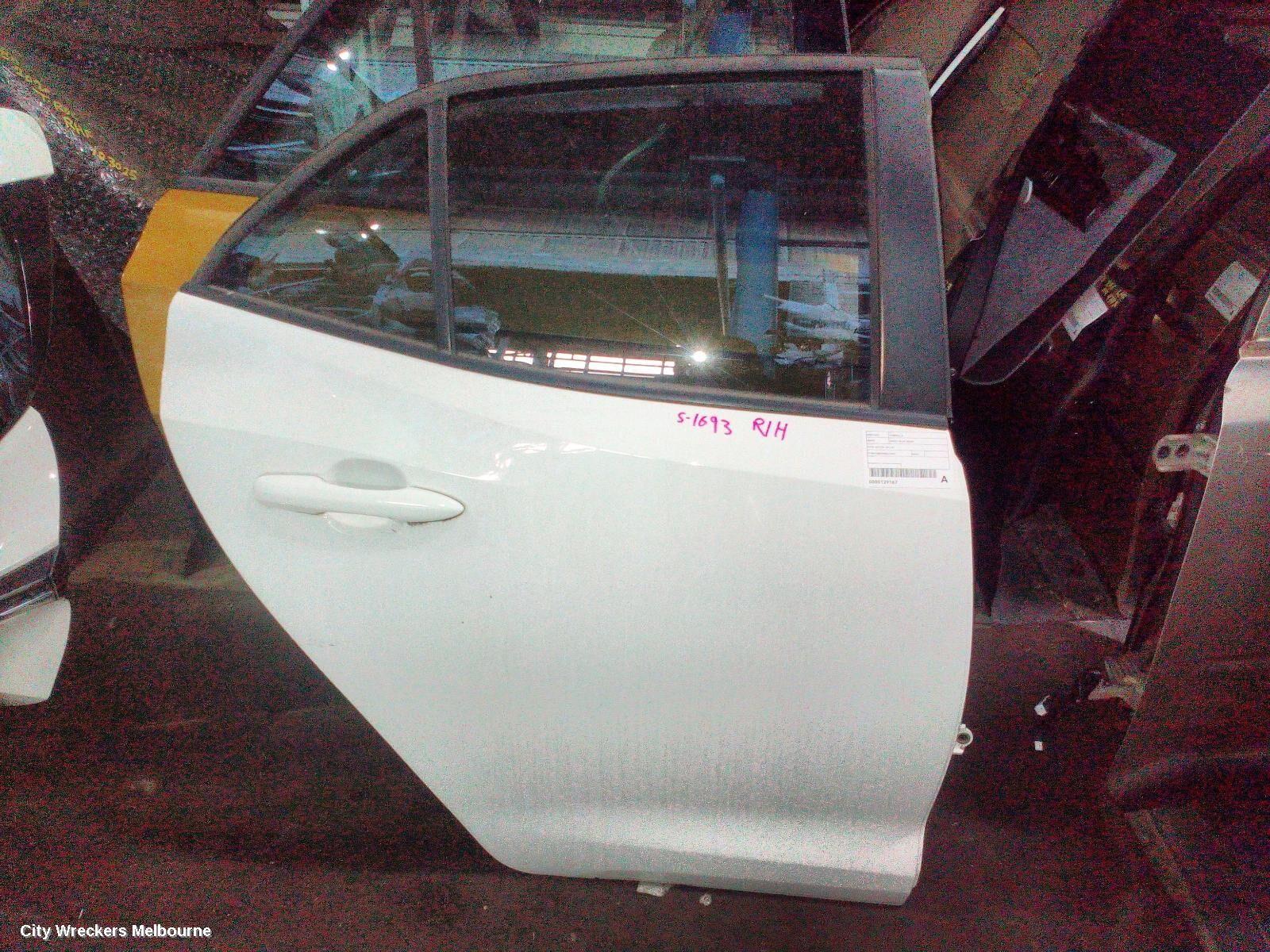 TOYOTA COROLLA 2020 RIGHT_REAR_DOOR_SLIDING