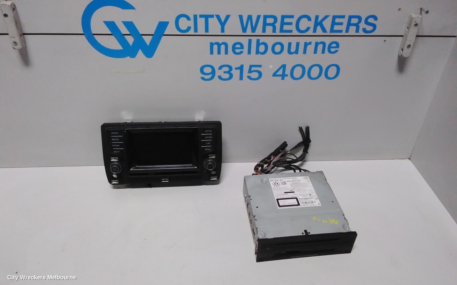 VOLKSWAGEN GOLF 2013 Radio/Cd/Dvd/Sat/Tv