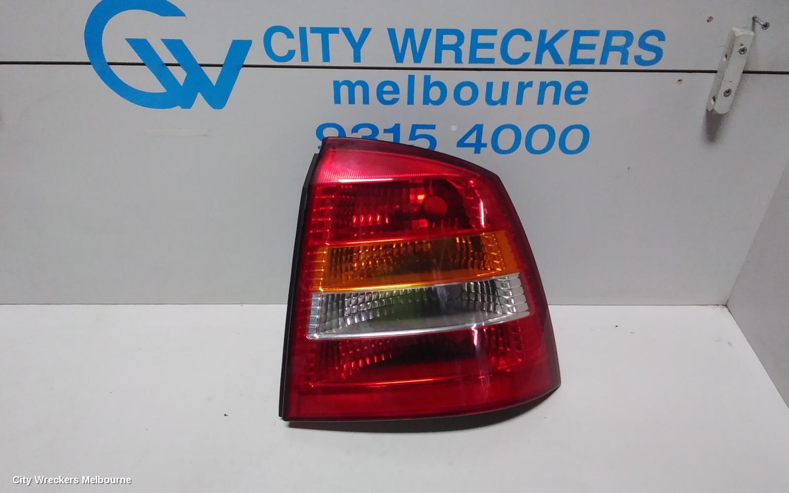 HOLDEN ASTRA 2003 Right Taillight