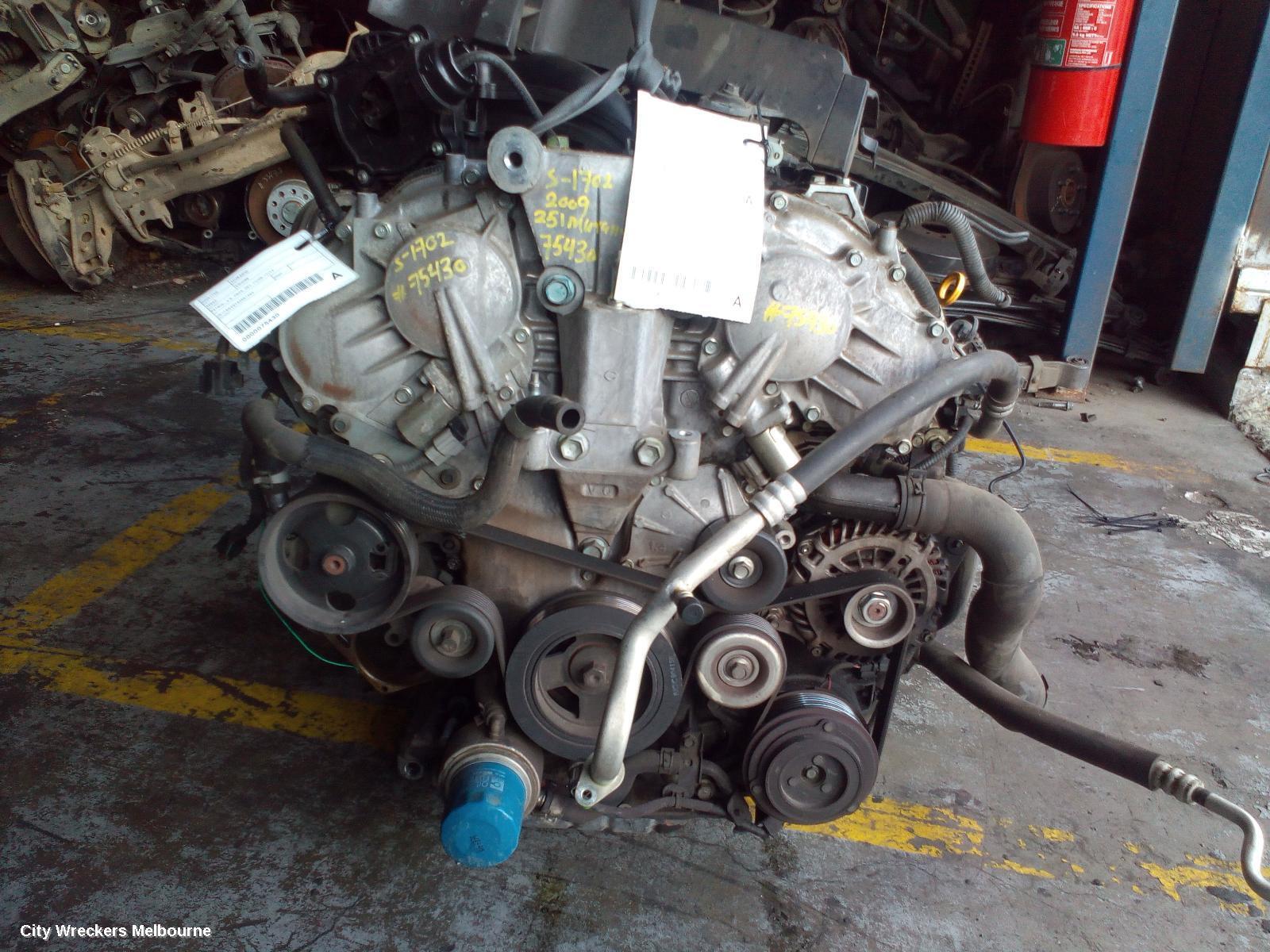 NISSAN MURANO 2009 Engine