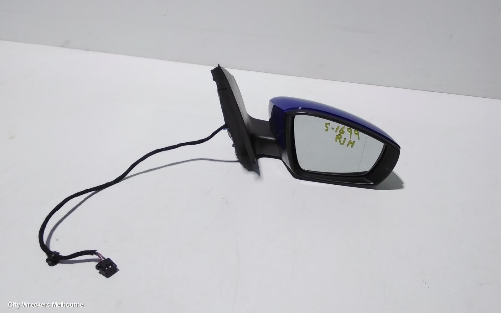 VOLKSWAGEN POLO 2012 Right Door Mirror