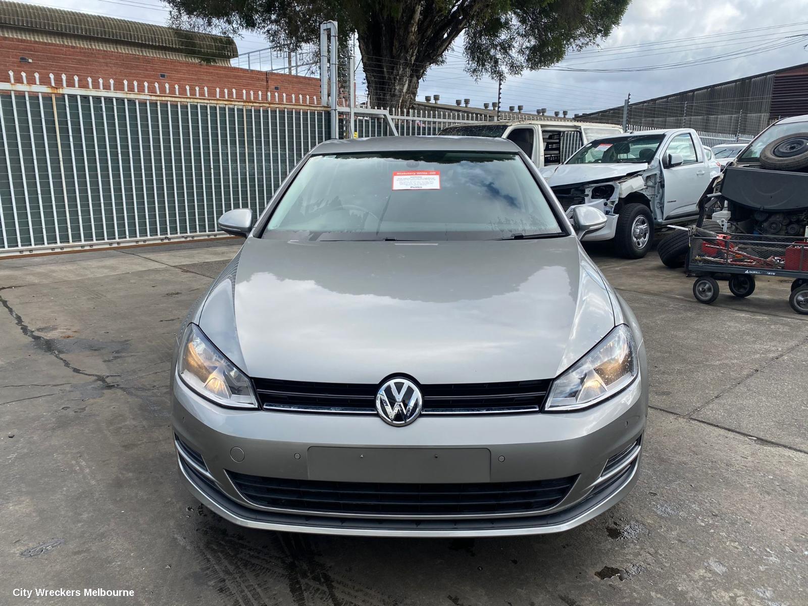 VOLKSWAGEN GOLF 2014 Sunvisor