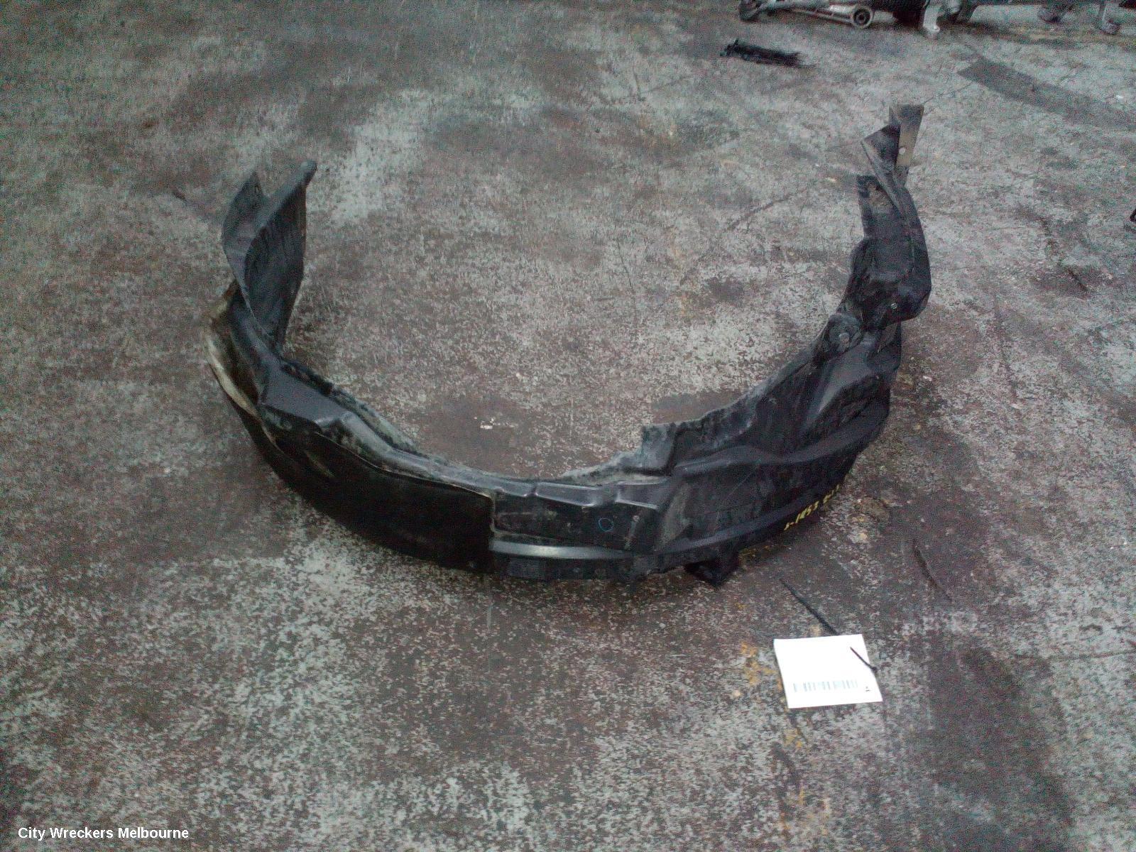 MITSUBISHI OUTLANDER 2013 Right Guard Liner