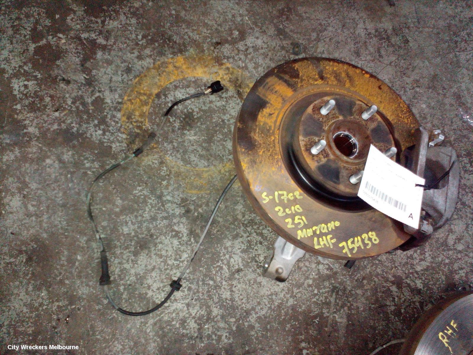 NISSAN MURANO 2009 Left Front Hub Assembly