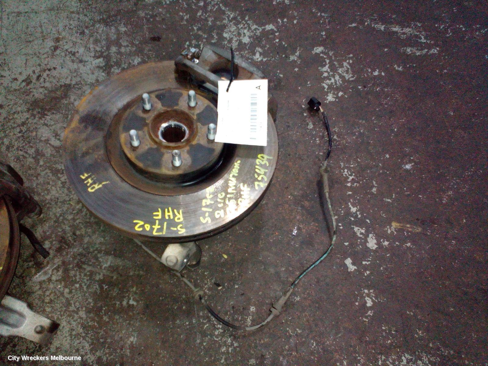 NISSAN MURANO 2009 Right Front Hub Assembly